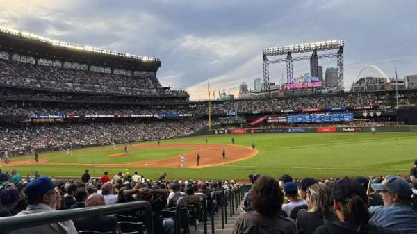 T-Mobile Park, section: 118, row: 38, seat: 16