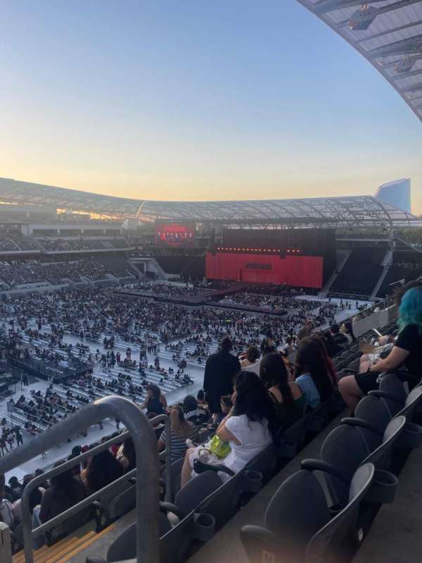BMO Stadium, section: 217, row: N, seat: 1