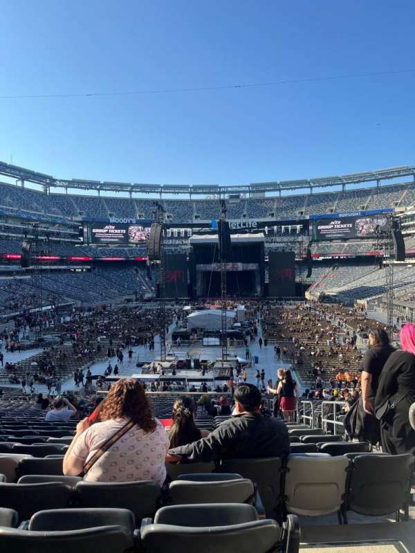 MetLife Stadium, section: 126, row: 38, seat: 1
