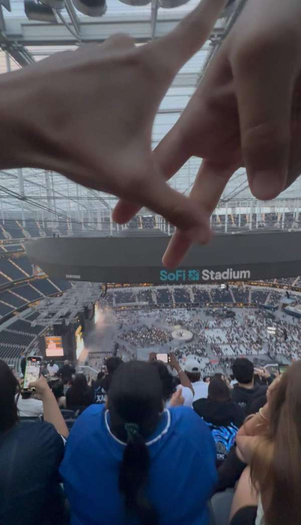 SoFi Stadium, section: 513, row: 14, seat: 16