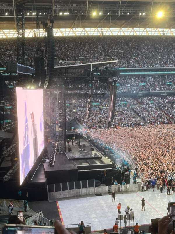 Wembley Stadium, section: 232, row: 6, seat: 122