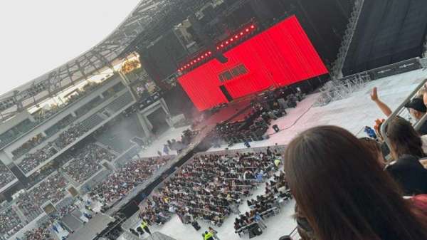 BMO Stadium, section: 211, row: G, seat: 6