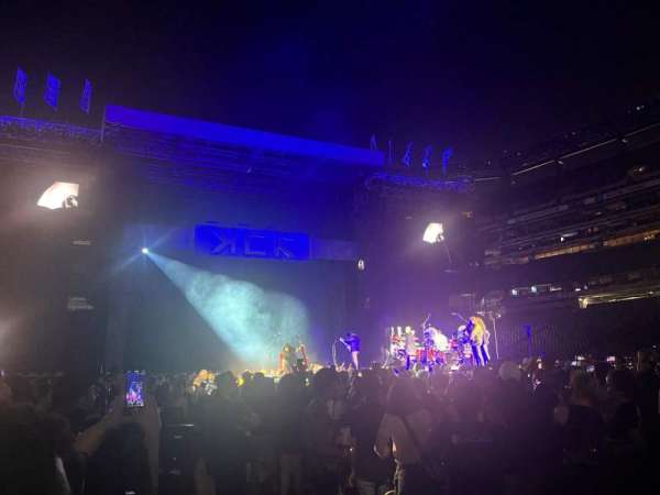 MetLife Stadium, section: Floor 4, row: 22, seat: 1