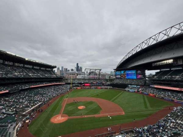 T-Mobile Park, section: 325, row: 1, seat: 9