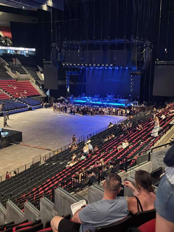 Moda Center, section: 220, row: K, seat: 6