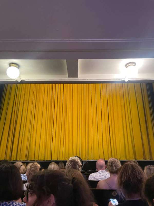 Fortune Theatre, section: Stalls, row: H, seat: 11