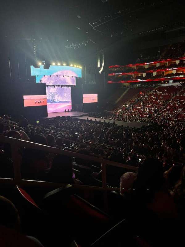 Toyota Center, section: 117, row: 20, seat: 11