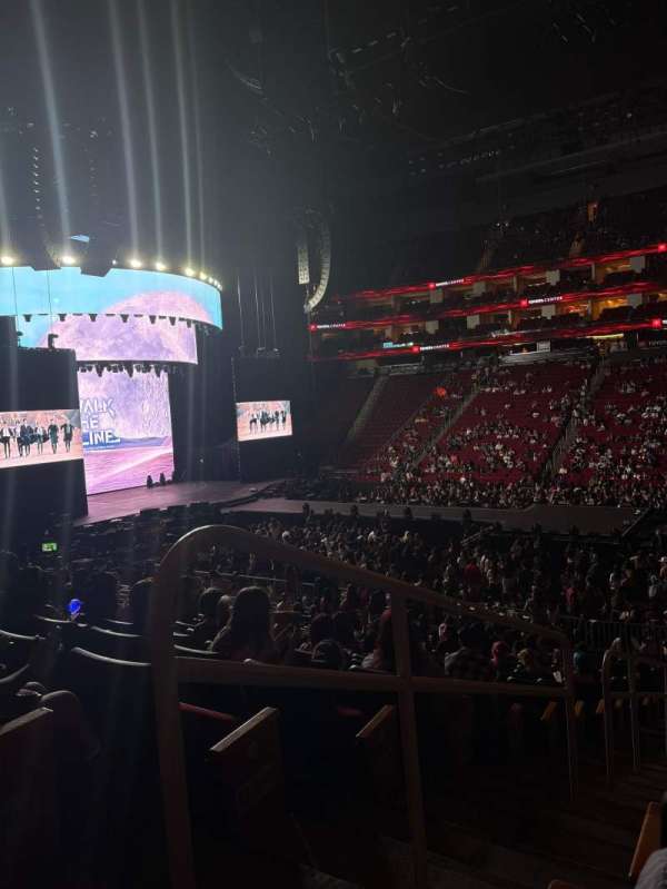 Toyota Center, section: 119, row: 17, seat: 16