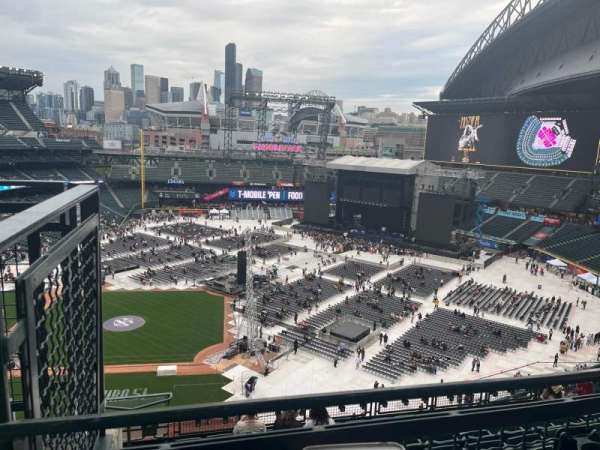 T-Mobile Park, section: 321, row: 9, seat: 24