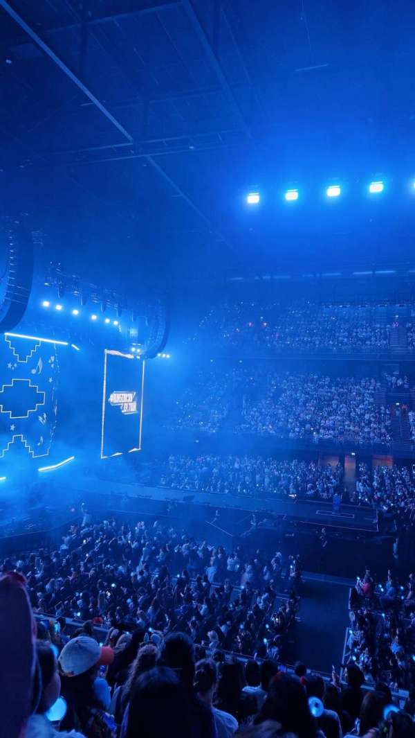Ziggo Dome, section: 110, row: 10, seat: 362