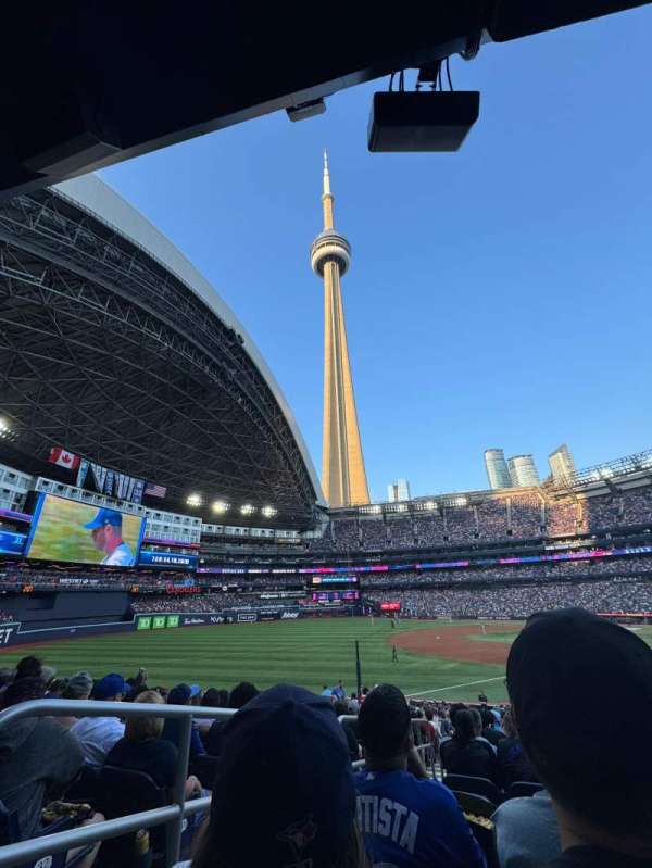 Rogers Centre, section: 136, row: 34, seat: 18