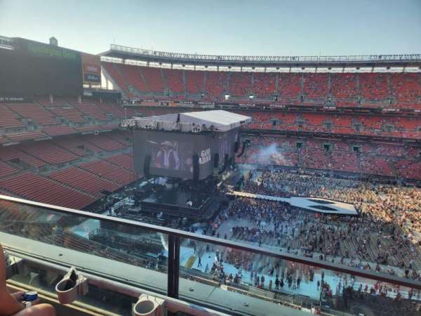 Huntington Bank Field, section: 507 , row: 2, seat: 19