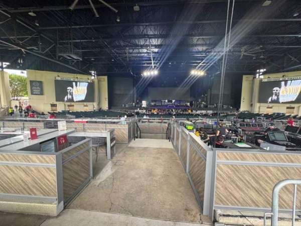 Dos Equis Pavilion, section: 203, row: J, seat: 3