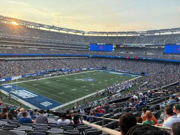 MetLife Stadium, section: 220A, row: 15, seat: 4
