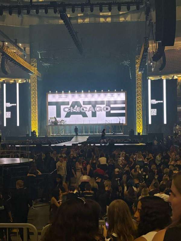 United center, section: 105, row: 5, seat: 5