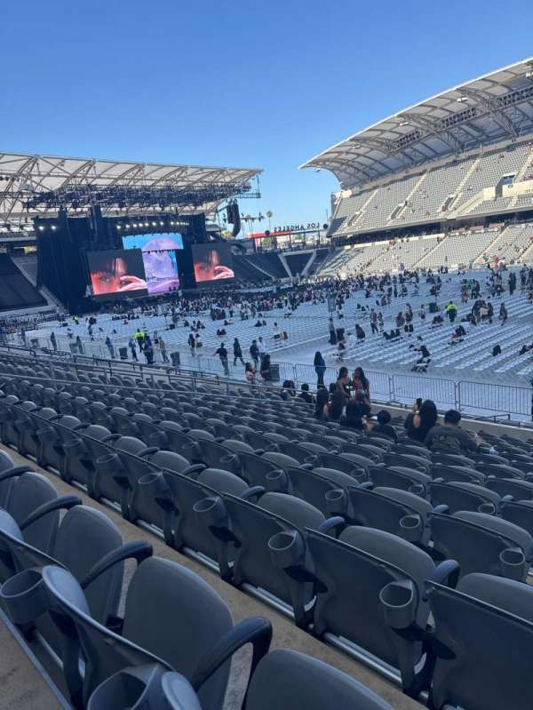 BMO Stadium, section: 129, row: N, seat: 1