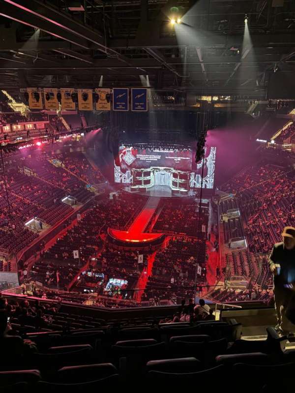 Chase Center, section: 212, row: 14, seat: 7