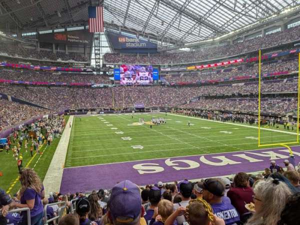 U.S. Bank Stadium, section: 143, row: 18, seat: 21