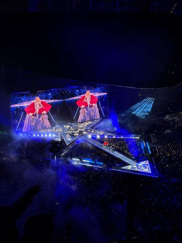 SoFi Stadium, section: 523, row: 5, seat: 13