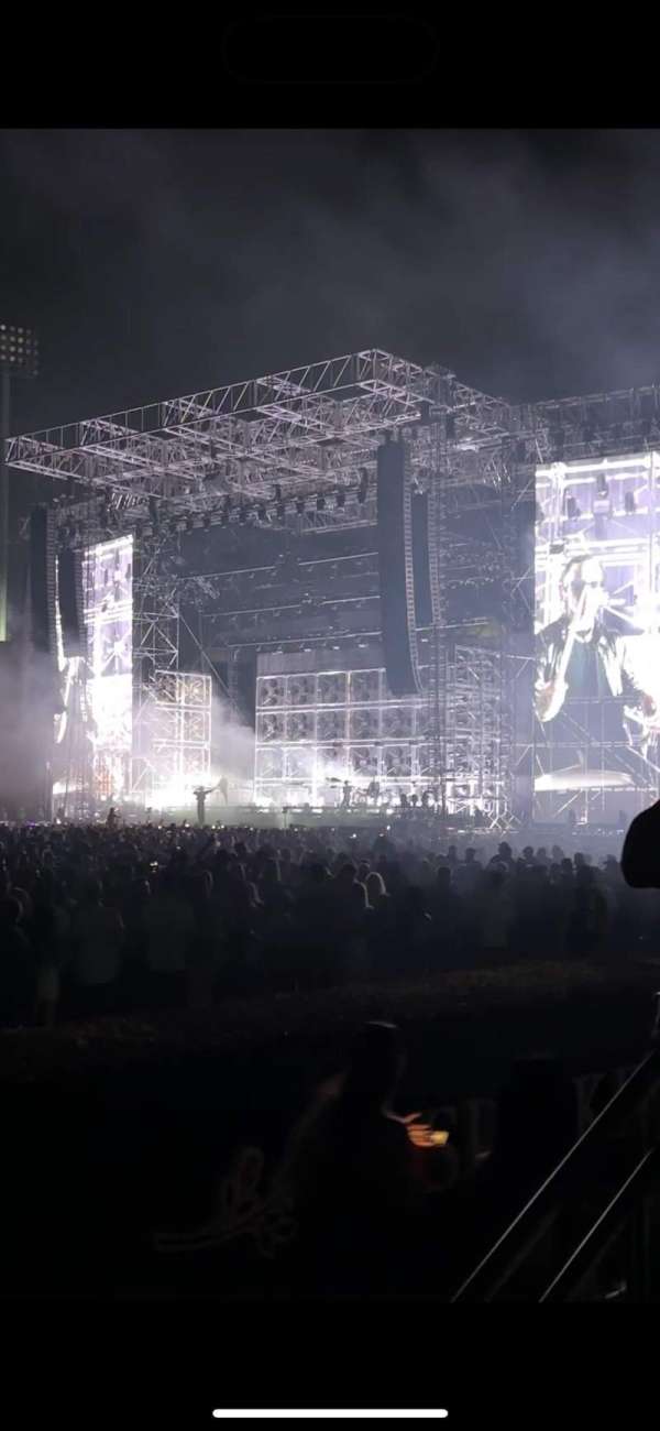 Rose Bowl, section: 18-L, row: C, seat: 7