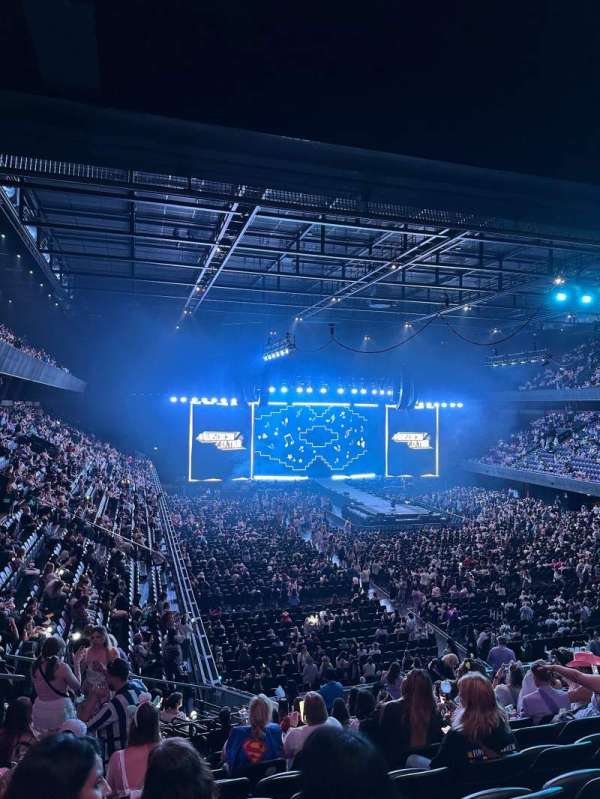 Ziggo Dome, section: 108, row: 16, seat: 258