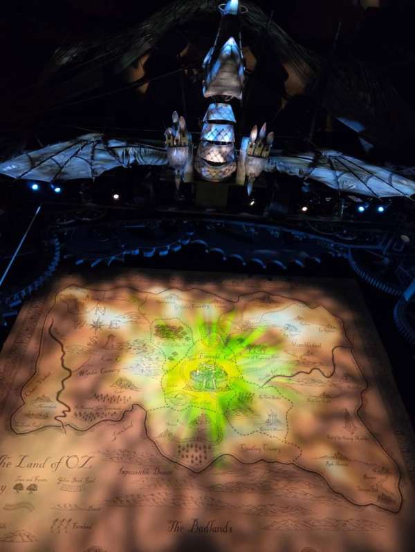 Apollo Victoria Theatre, section: Stalls, row: B, seat: 26