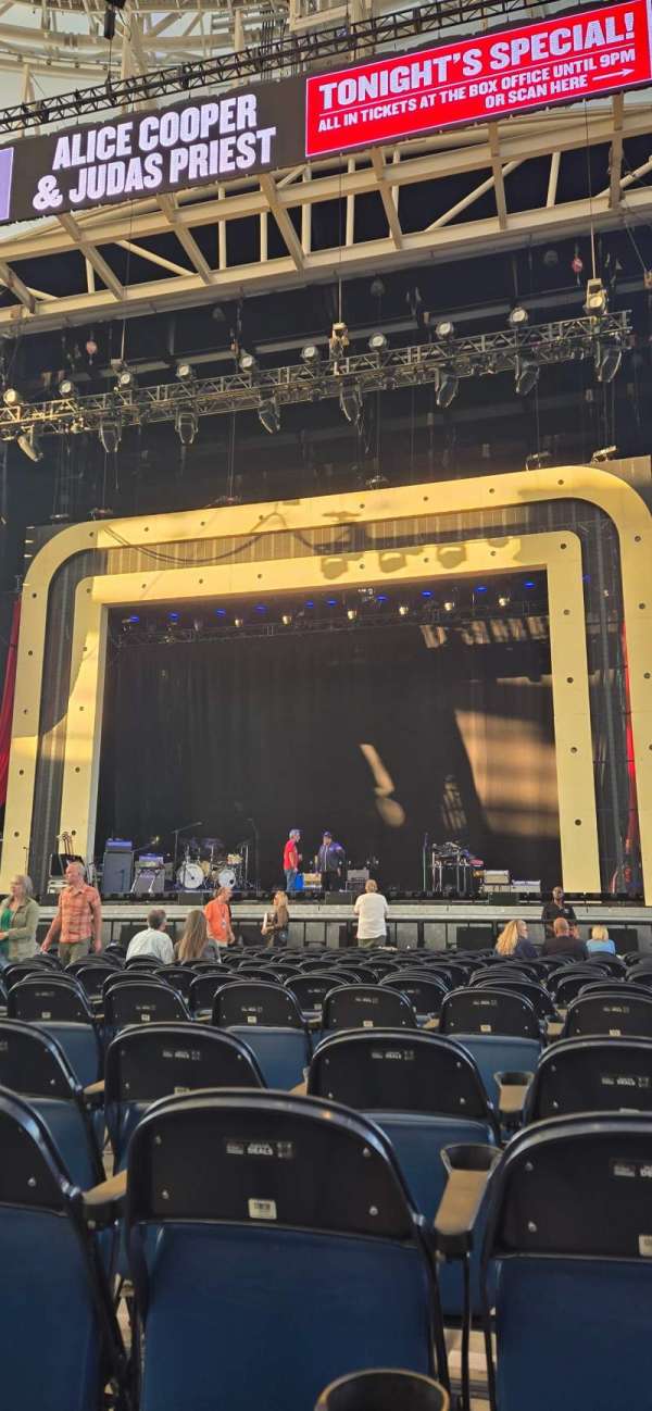 Hartford Healthcare Amphitheatre, section: 107, row: D, seat: 4