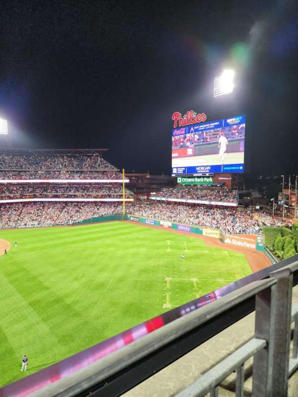 Citizens Bank Park, section: 303, row: 1, seat: 23