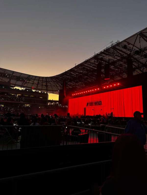 BMO Stadium, section: 111, row: B, seat: 6