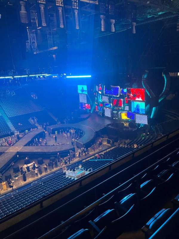 Scotiabank Arena, section: 321, row: 13, seat: 22