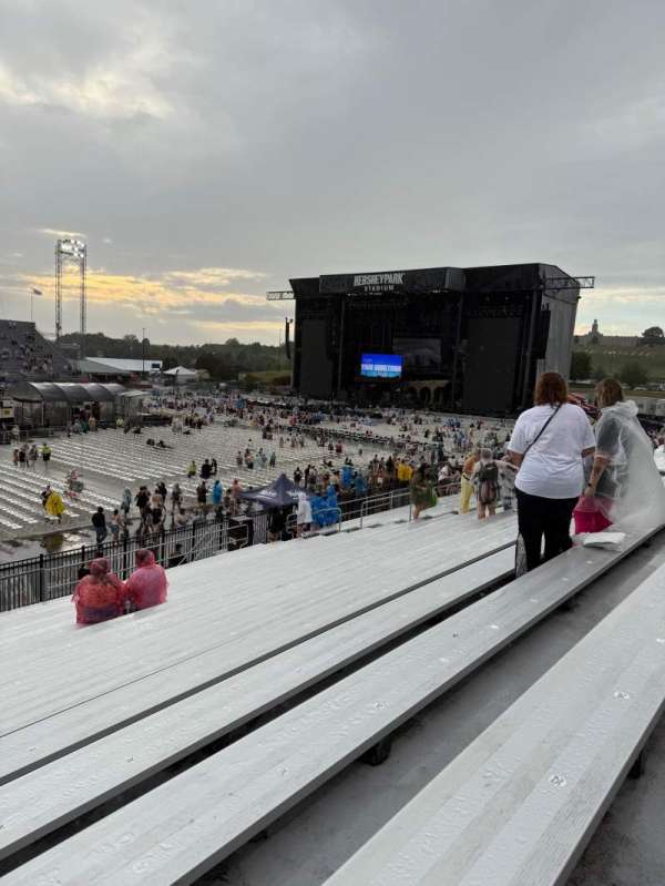 Hershey Park Stadium, section: 29, row: N, seat: 28