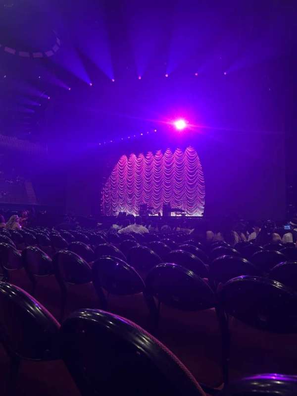 Kia Forum, section: E, row: 14, seat: 7