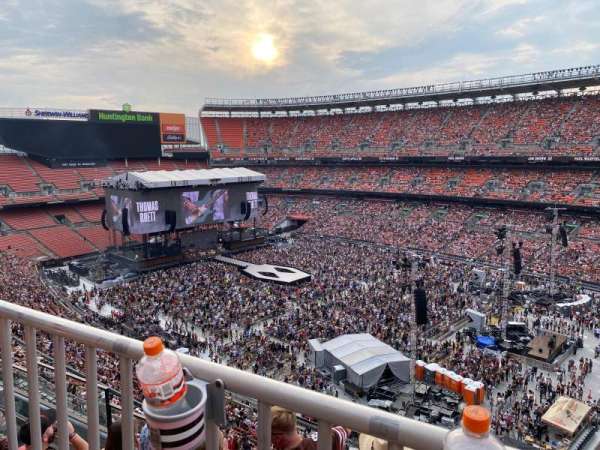 Huntington Bank Field, section: 513, row: ADA, seat: 6