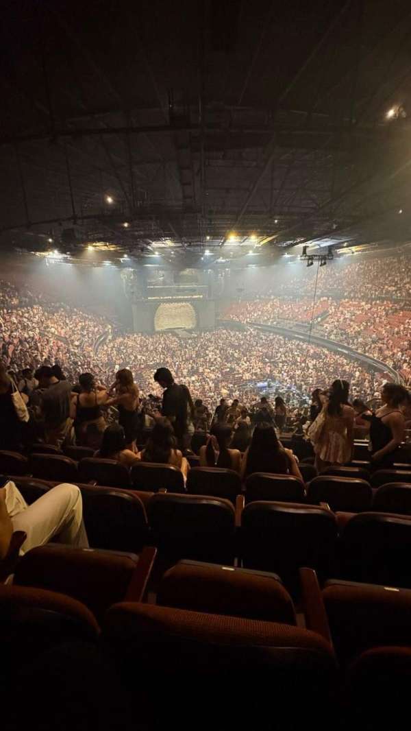 Kia forum, section: 234, row: 8, seat: 9-10