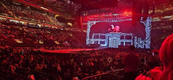 Madison Square Garden, section: 105, row: 4, seat: 2