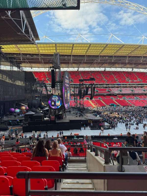 Wembley Stadium, section: 126, row: 39, seat: 106