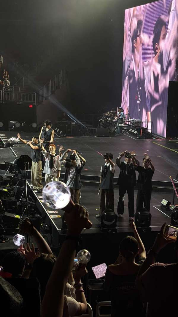 Desert Diamond Arena, section: 109, row: M, seat: 14