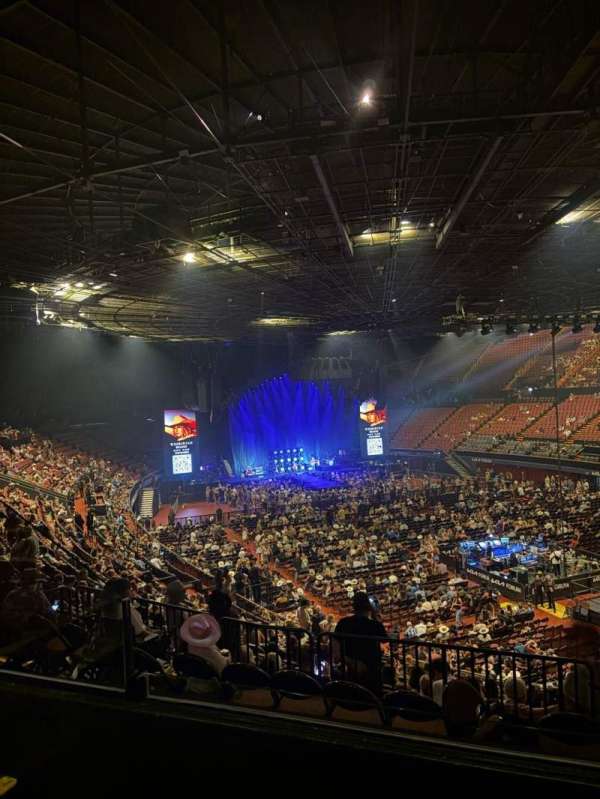Kia forum, section: 233, row: 3, seat: 6
