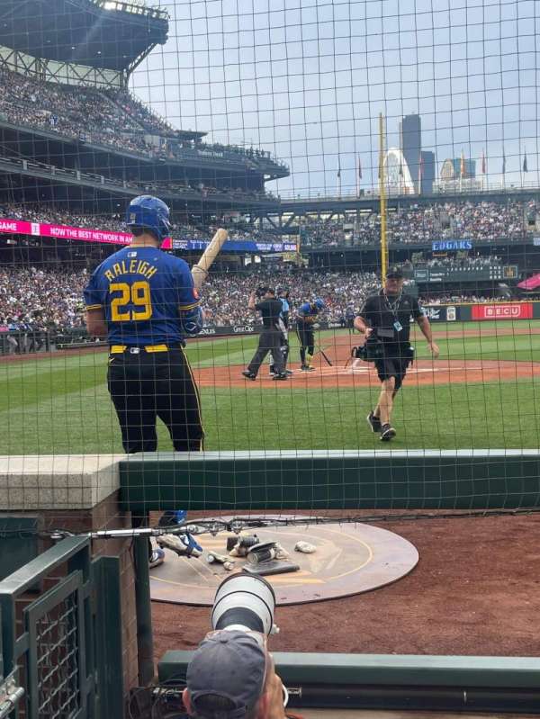T-Mobile Park, section: 25, row: 3, seat: 4