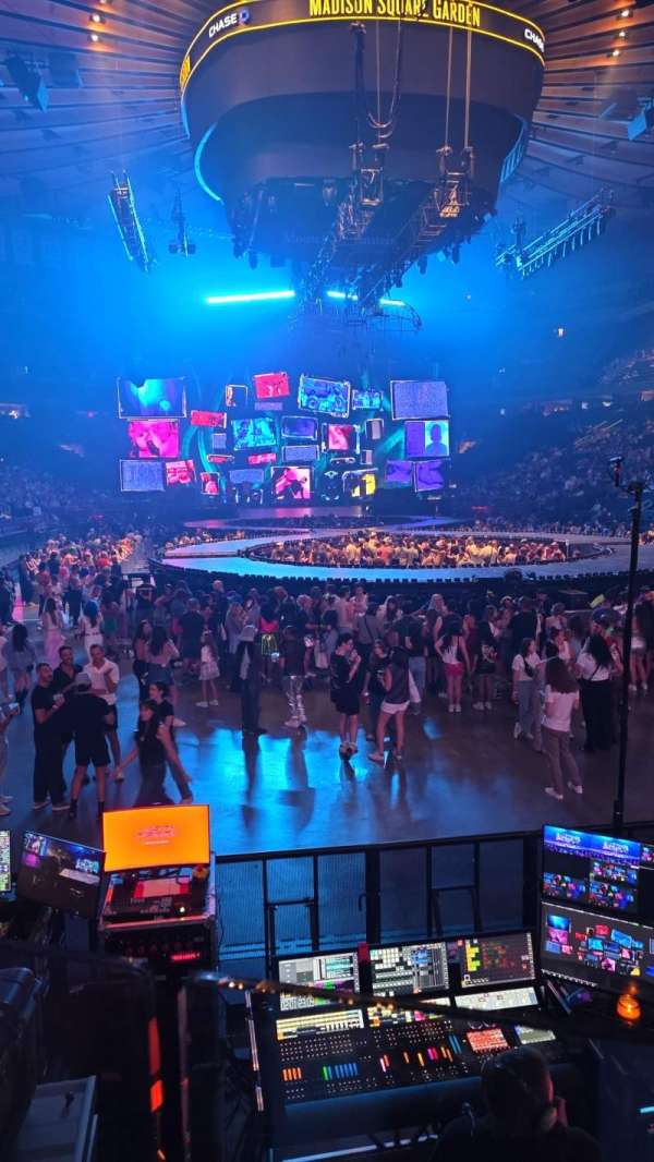 Madison Square Garden, section: 101, row: 6, seat: 11