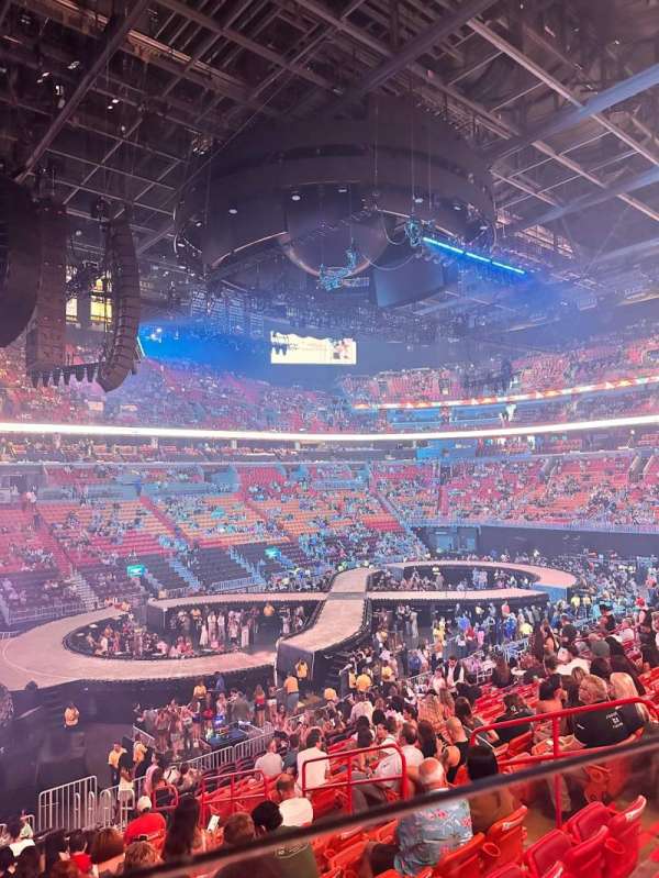 Kaseya Center, section: 121, row: 24, seat: 8