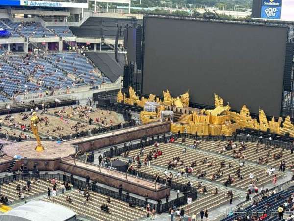 Camping World Stadium, section: 240, row: H, seat: 15&14
