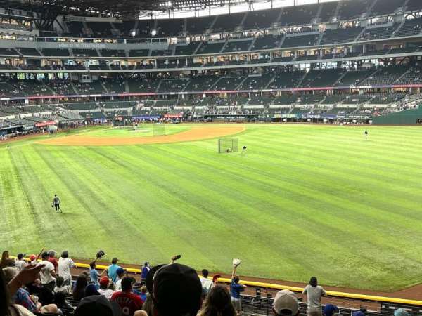 Globe Life Field, section: 133, row: 14, seat: 20