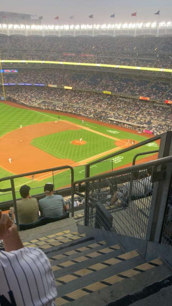 Yankee Stadium, section: 428, row: 6, seat: 1