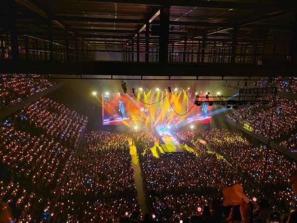 Ziggo Dome, section: 208, row: 13, seat: 261