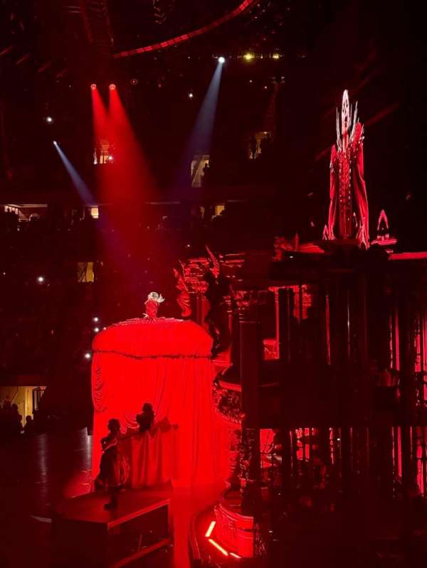Madison Square Garden, section: 109, row: 15, seat: 7