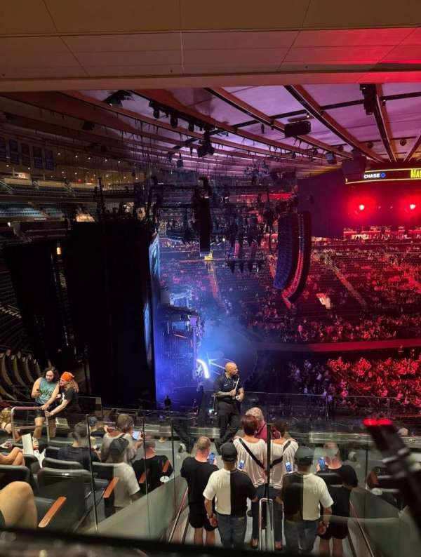 Madison Square Garden, section: 222, row: 9, seat: 5