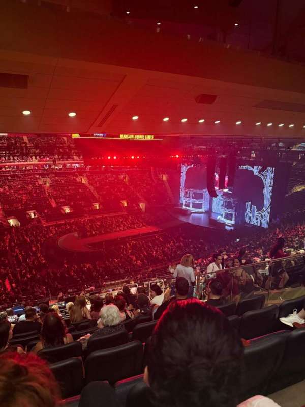 Madison Square Garden, section: 209, row: 14, seat: 13