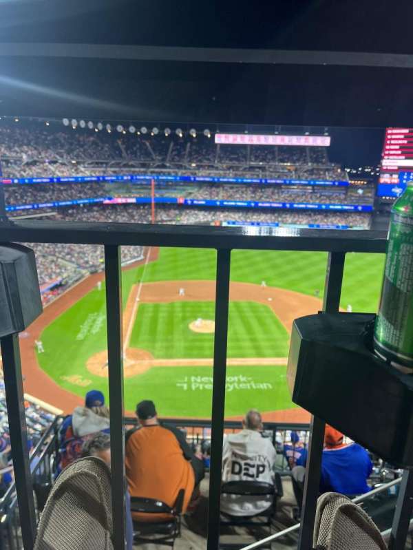 Citi Field, section: 509, row: 1, seat: 17