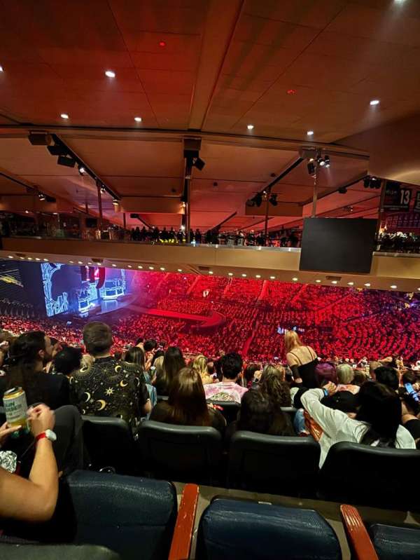 Madison Square Garden, section: 226, row: 22, seat: 14